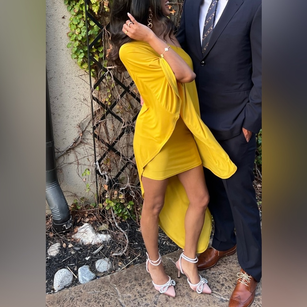 Nasty Gal Yellow golden one shoulder high low flowy dress size 0